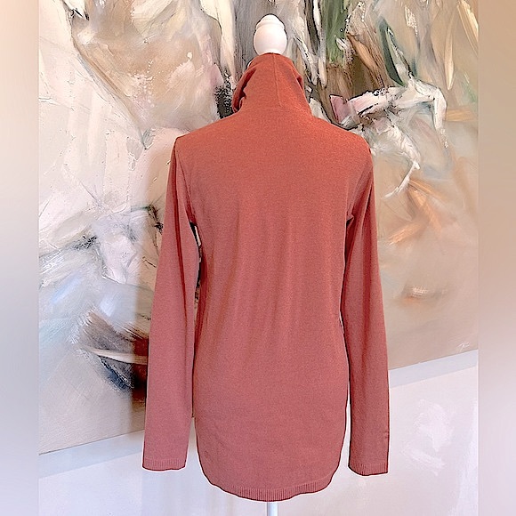 Lululemon Yin Vibes Ribbed Long Sleeve Turtleneck in Copper Clay, L (12) - Picture 9 of 14